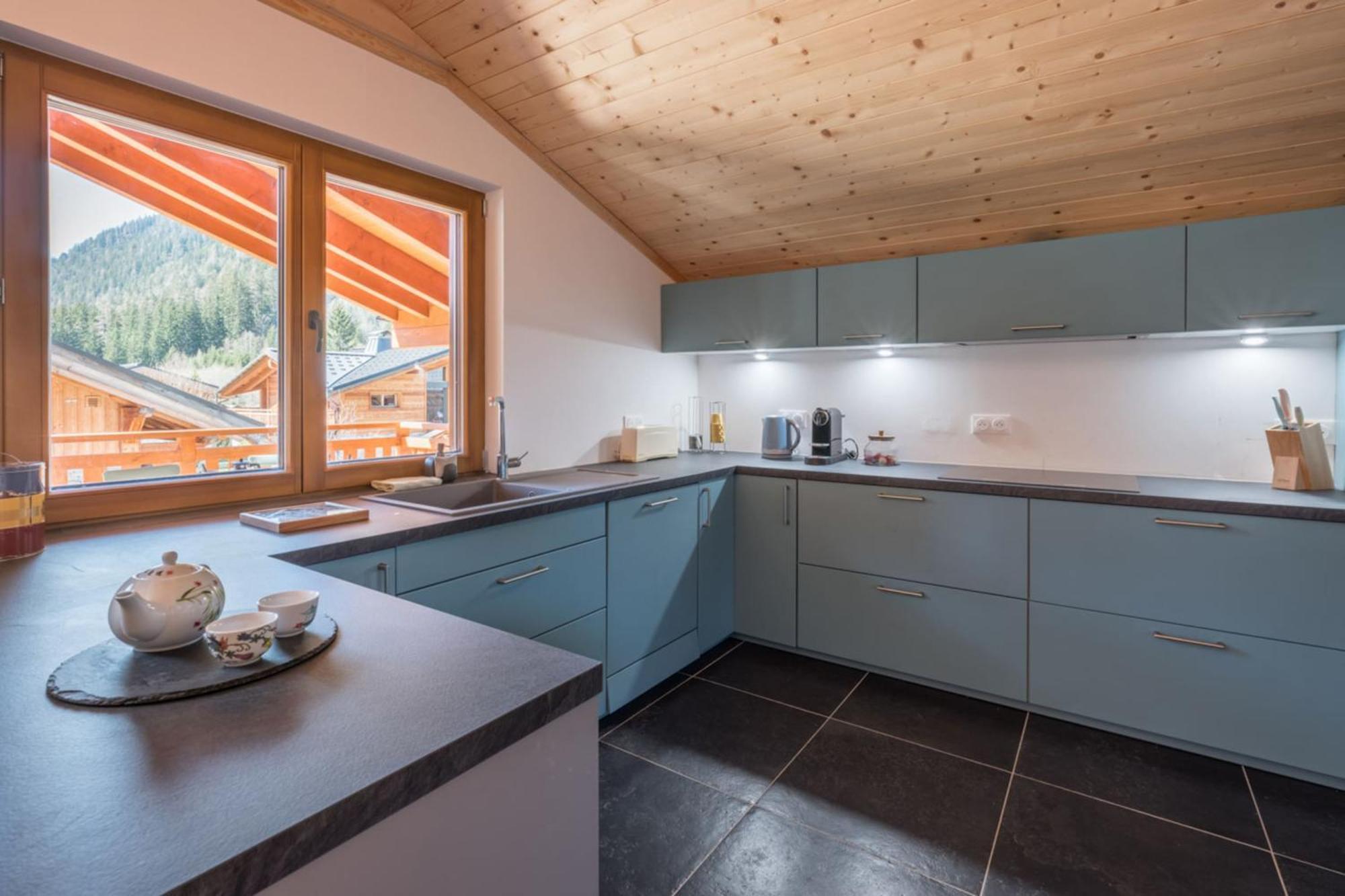 Chalet Large For 10 With Beautiful Garden *