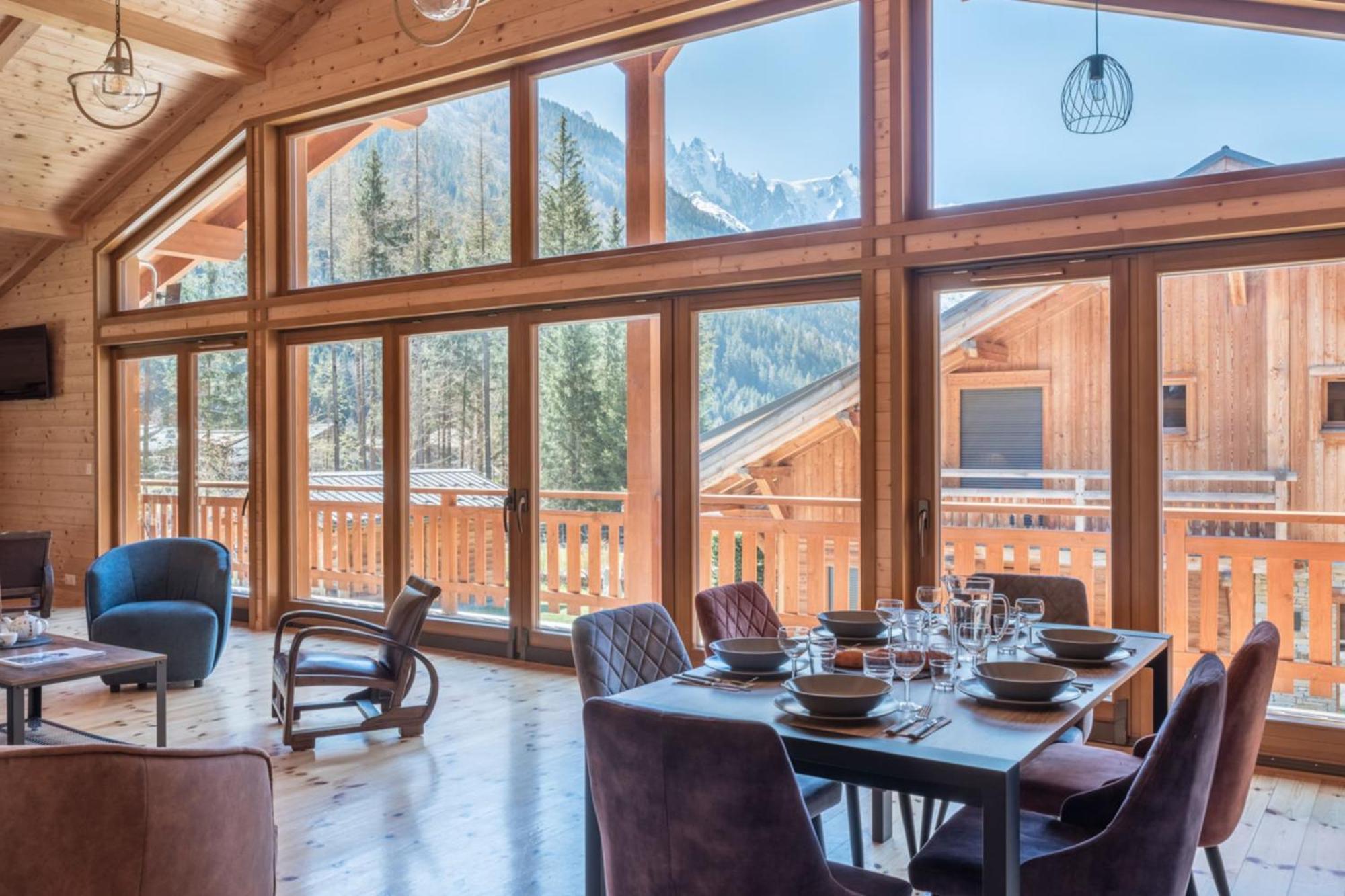 Chalet Large For 10 With Beautiful Garden *