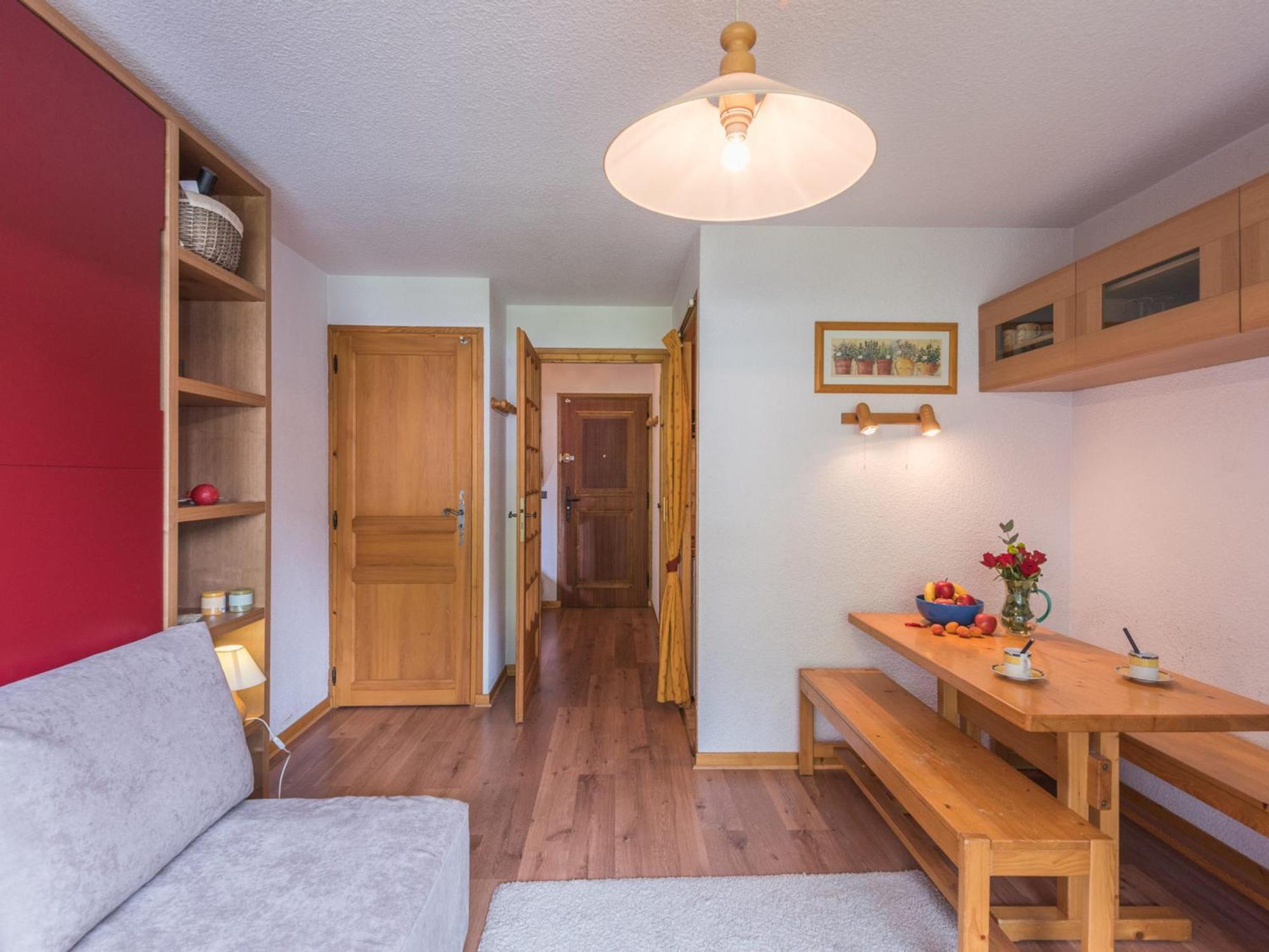 Apartment Chamonix, 4 Pers, Proche Pistes, Balcon, Parking, Animaux Admis - Fr-1-517-32