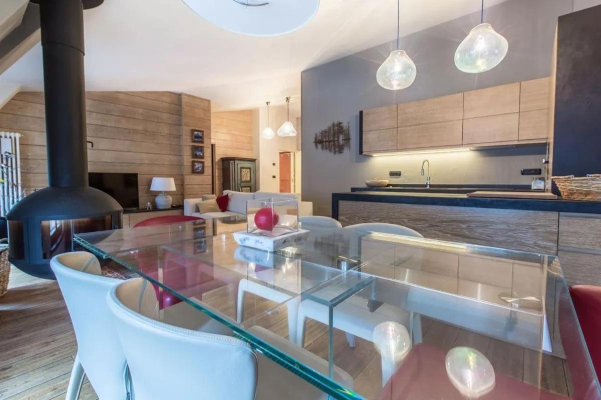 Elegant 3 Bedroom Apartment, * Chamonix