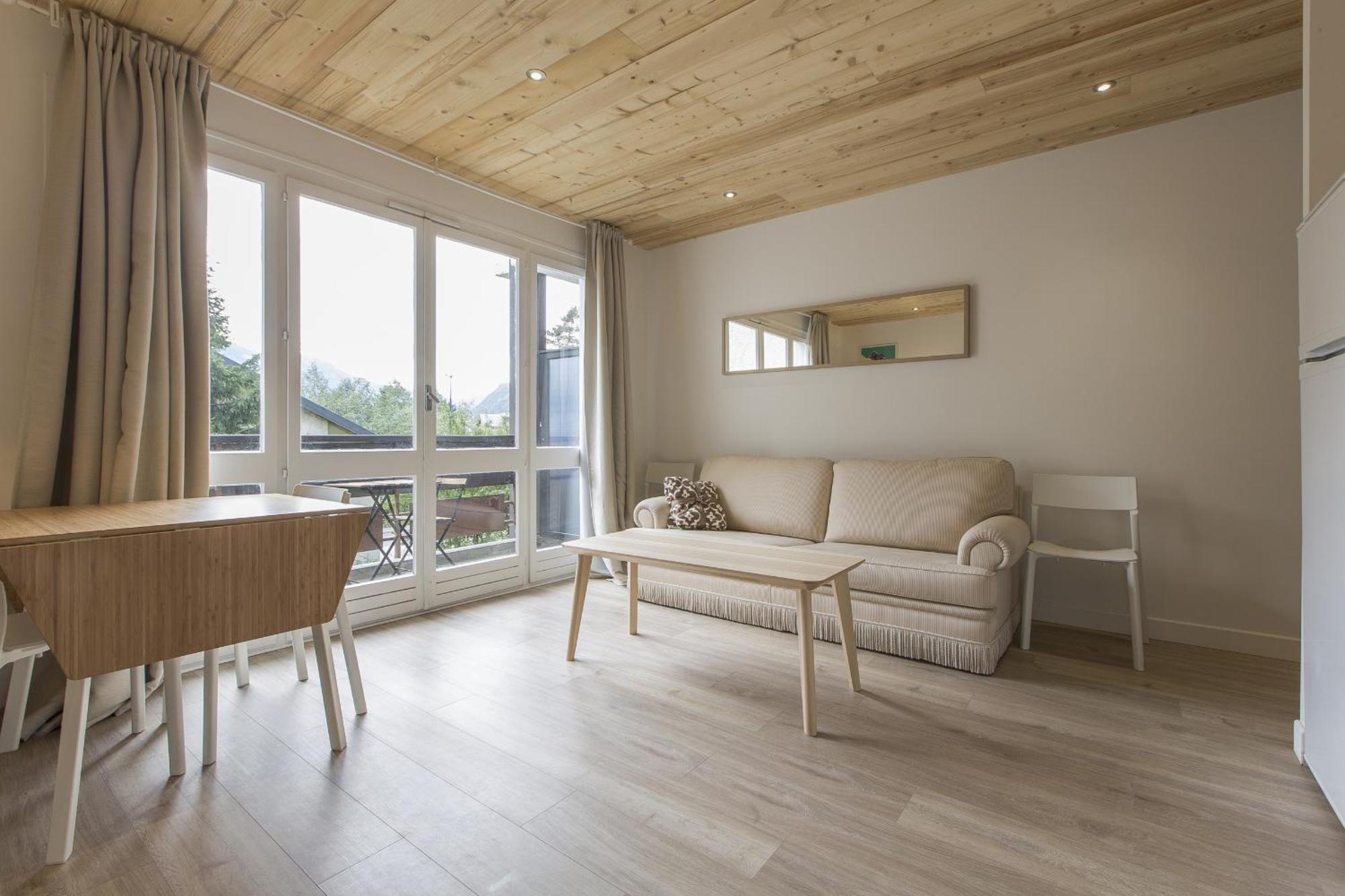 Aparthotel Les Periades - *