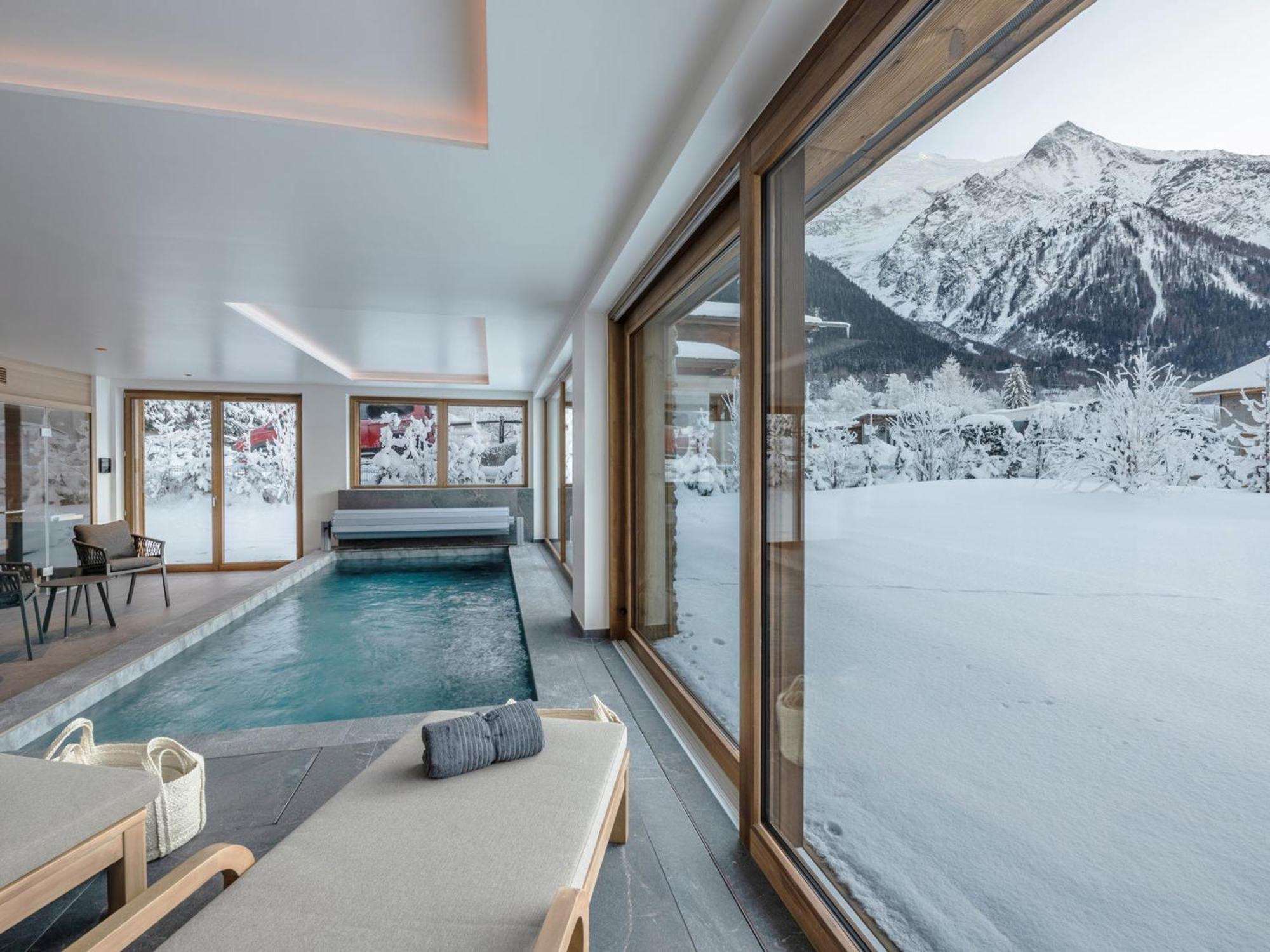 De Luxe Avec Piscine Interieure Et Sauna, Proche - Fr-1-343-261 Chamonix