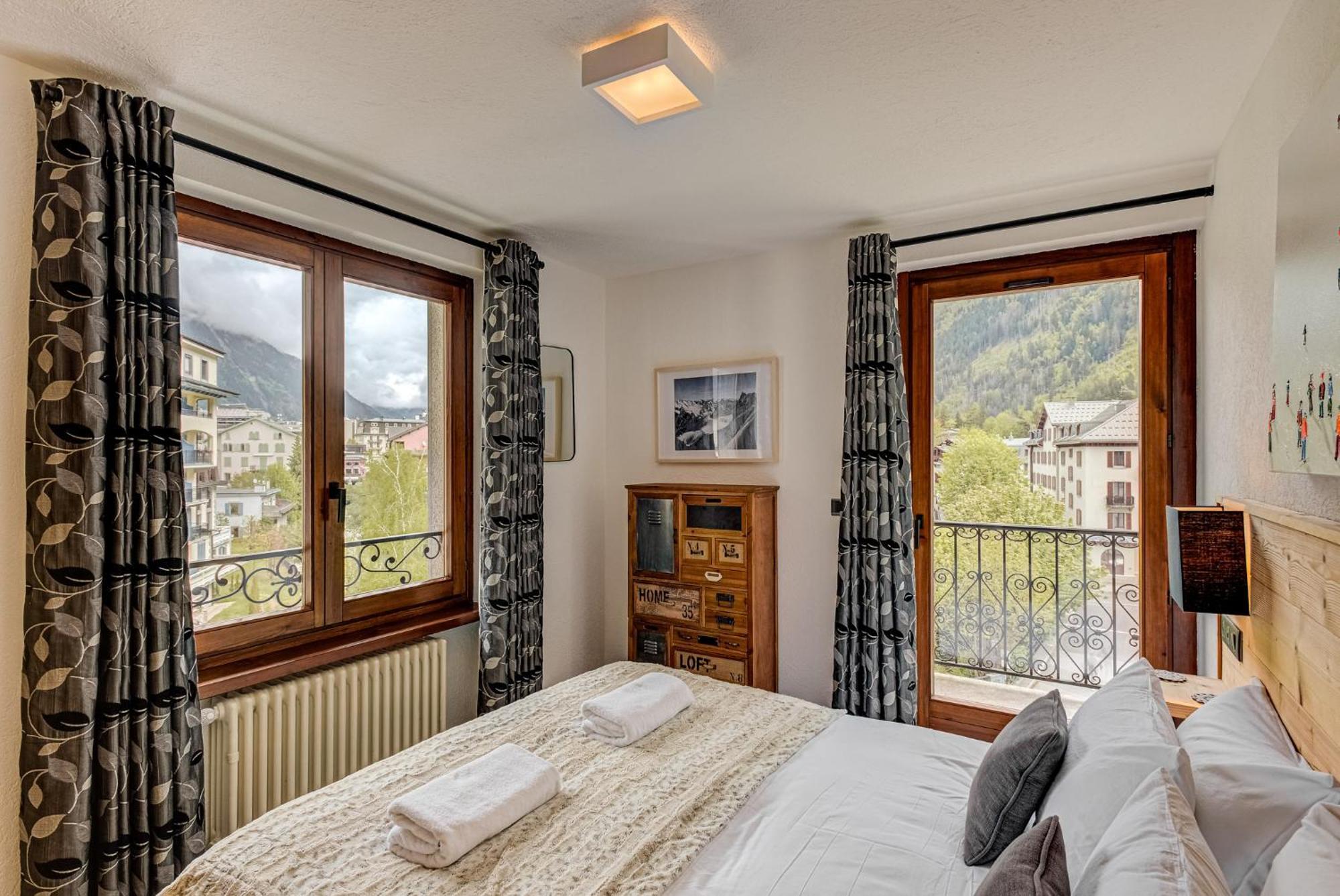 Winn, Alpes Travel, Chamonix, Sleeps 6 * Chamonix