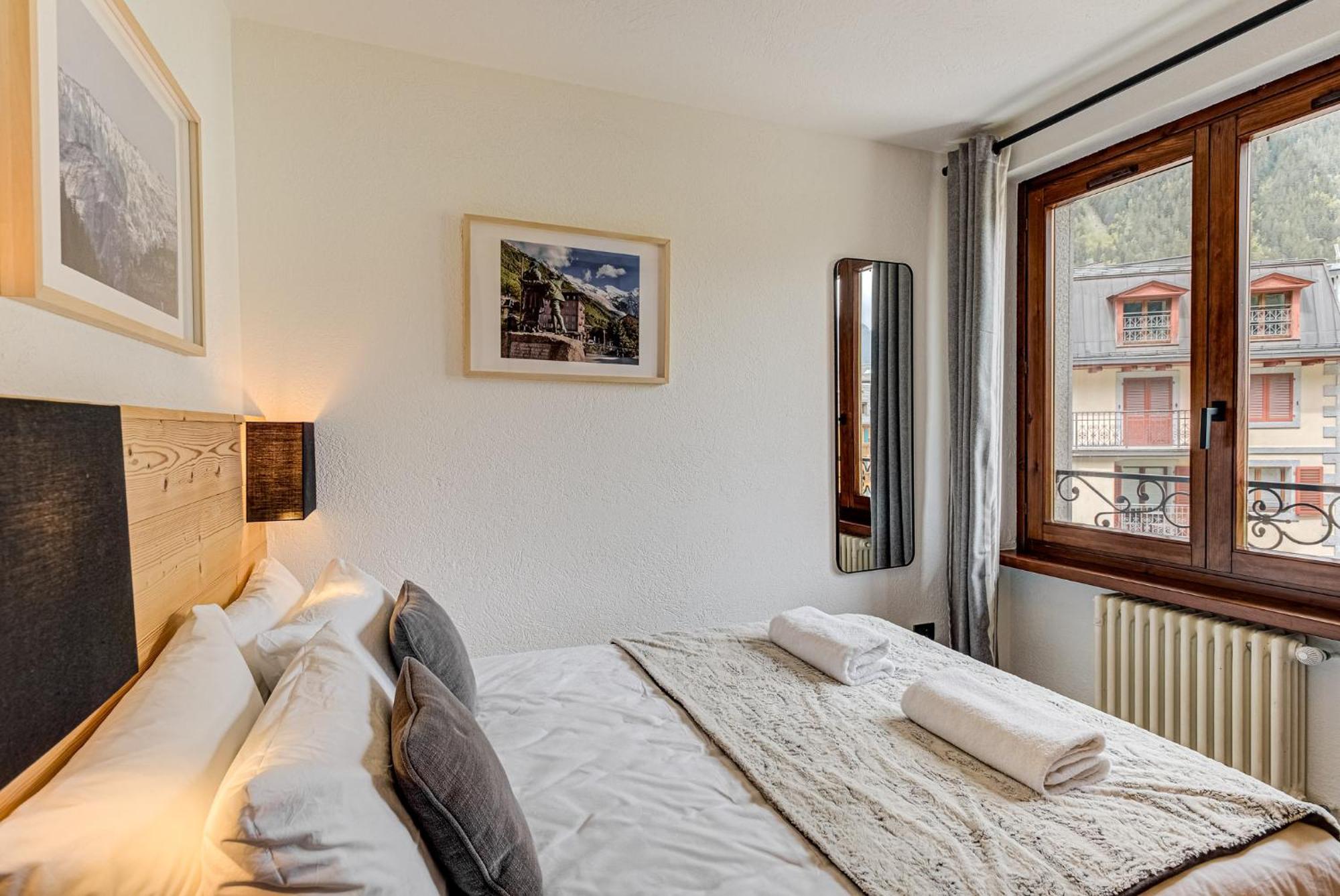 Winn, Alpes Travel, Chamonix, Sleeps 6 *
