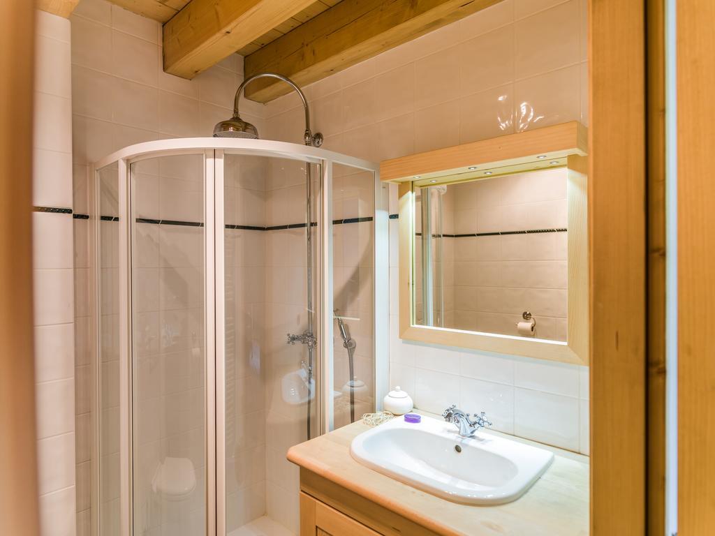 Chalet Les Des Liarets
