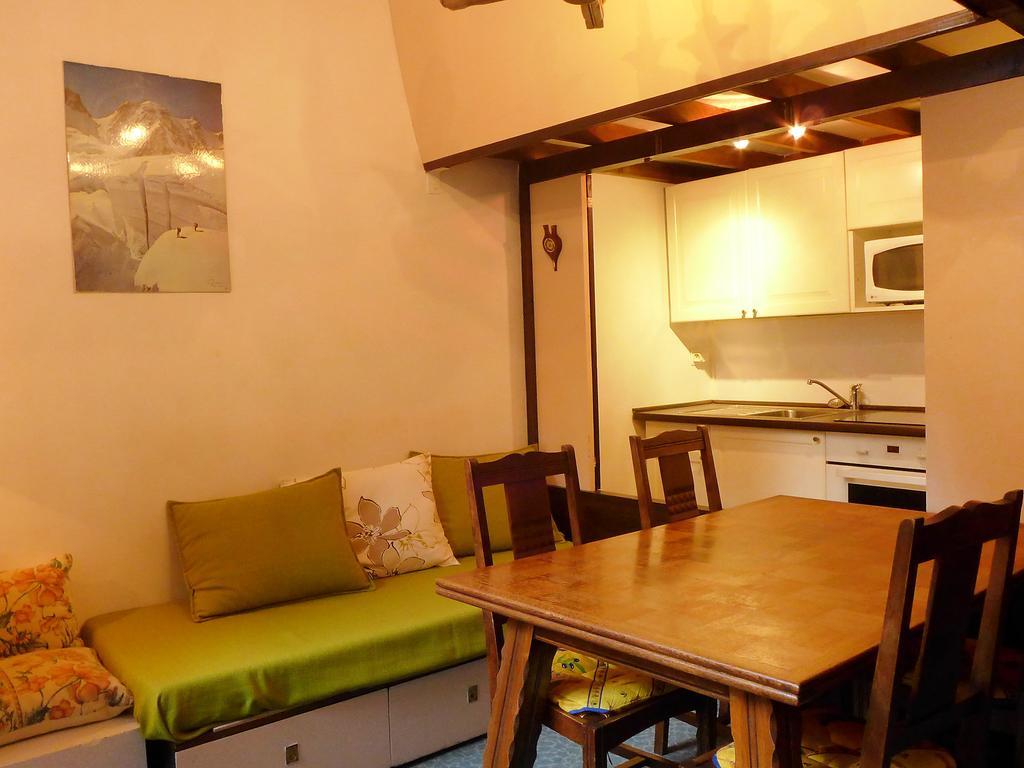 Apartment Grand Roc.1 *