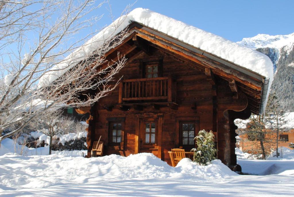 Chalet Sepia Chalet *