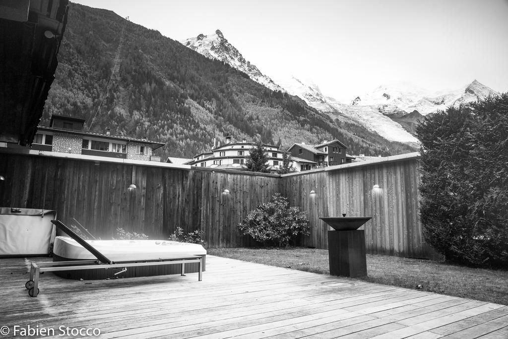 Apartment Au Bon Coin - Luxury Hidden Haven, Mont Blanc View, Hot Tub And Garden Chamonix