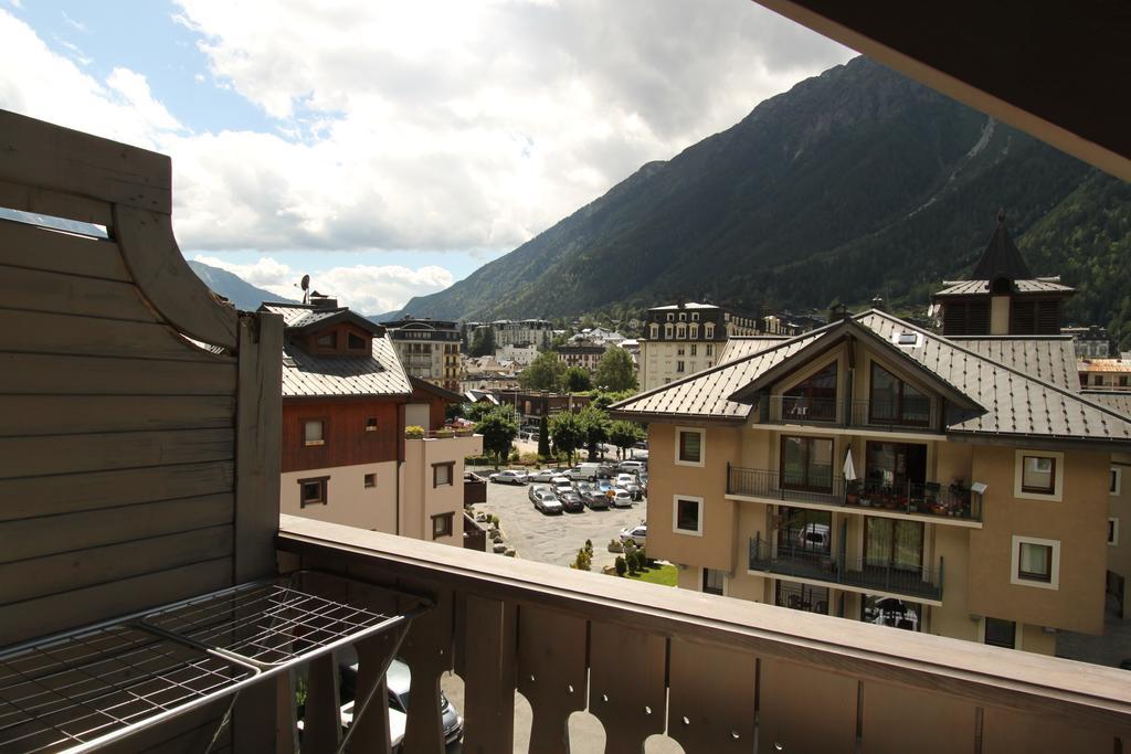 Les Arolles Apartment *