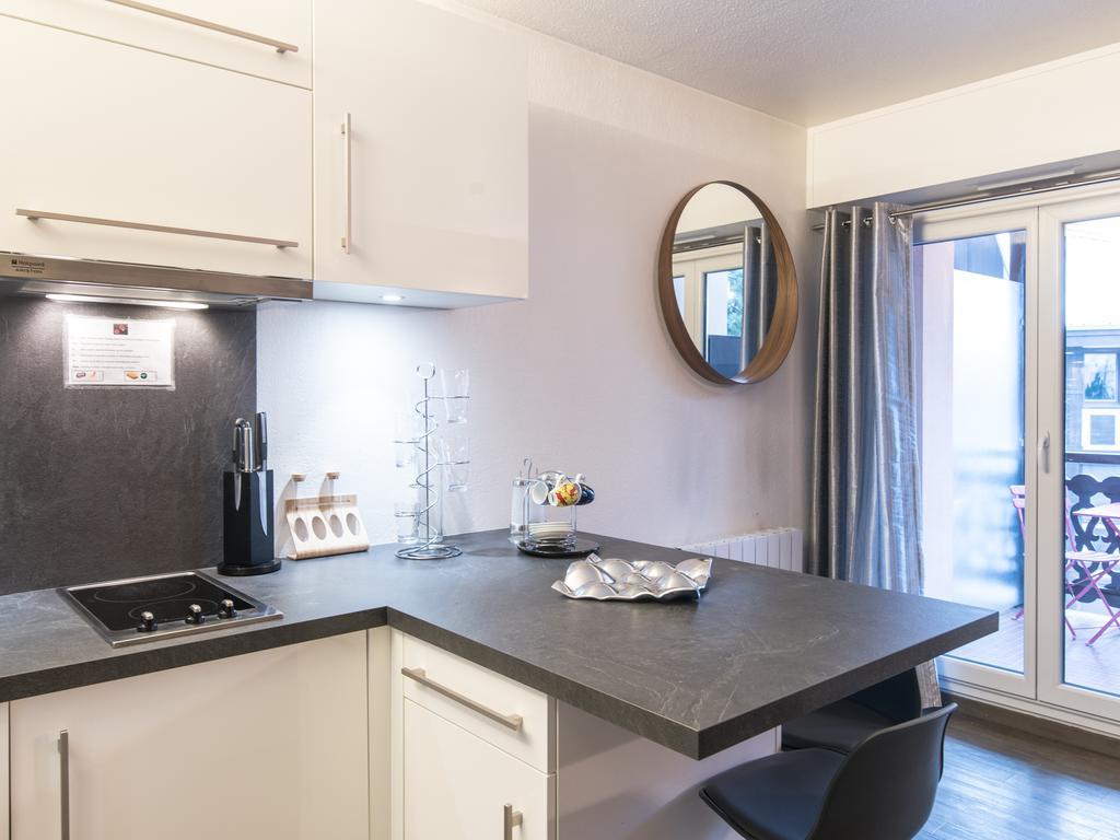 Nid Douillet De Apartment