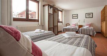 Chaumiere Hotel 2*