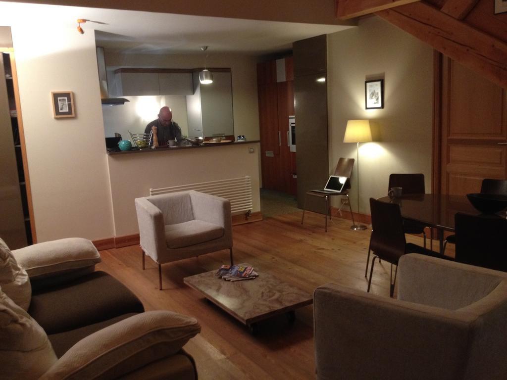 Arolles Apartment