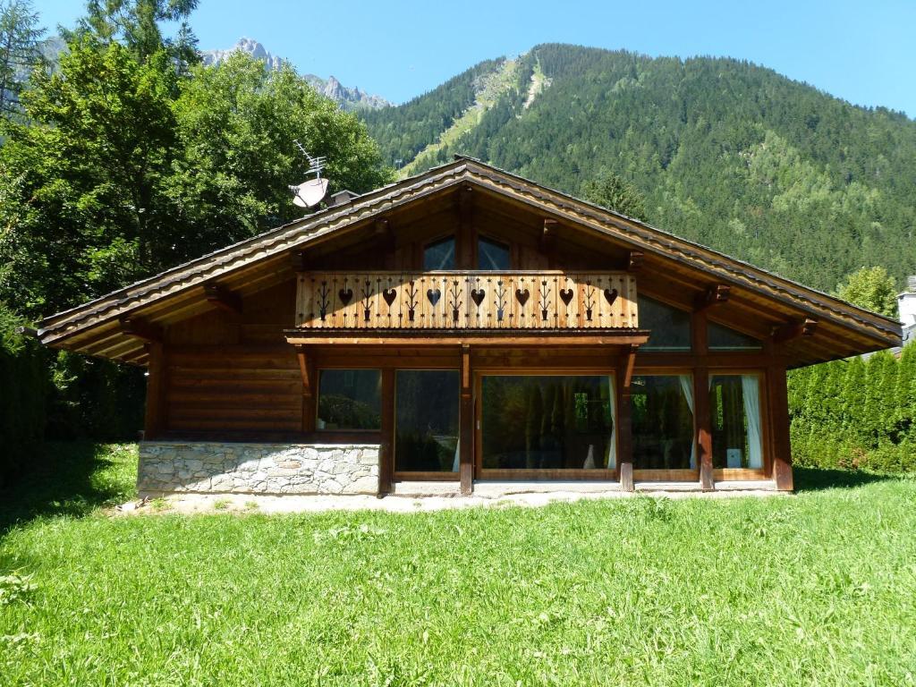 June Chalet Chamonix