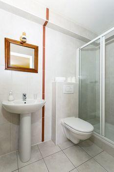 Apartment President - Alpes Travel - Central Chamonix - Sleeps 12 Chamonix