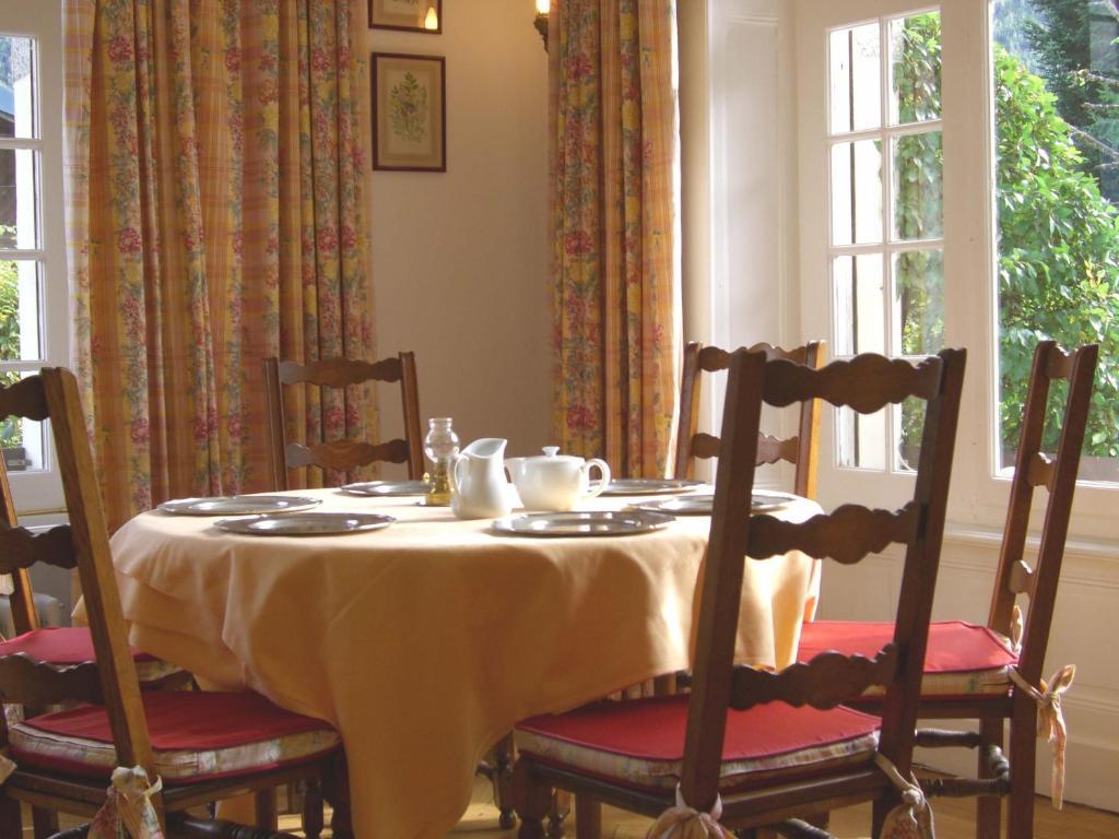 Chalet Hotel La Savoyarde 3*