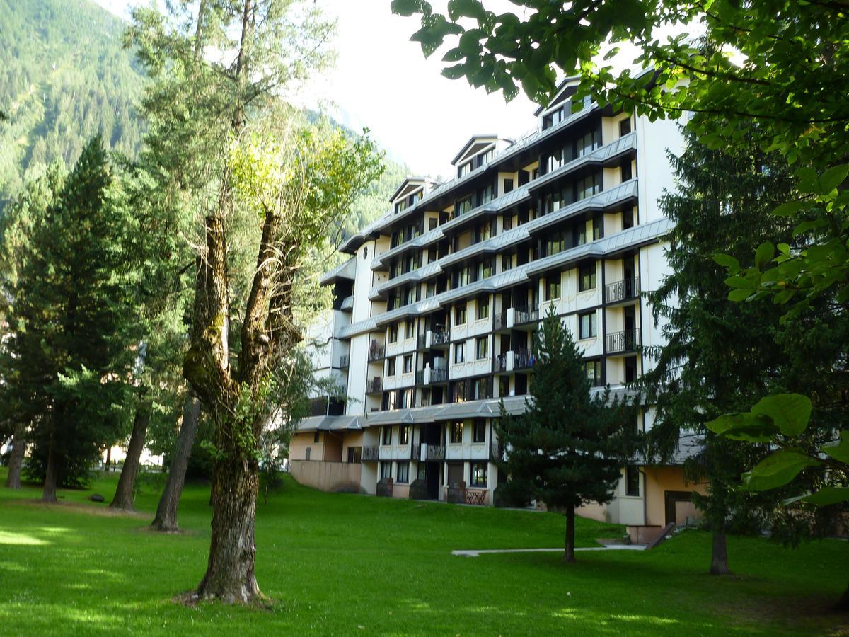 Apartment Chamois Blanc Terrasse - A Haven Near Aiguille Du Midi *