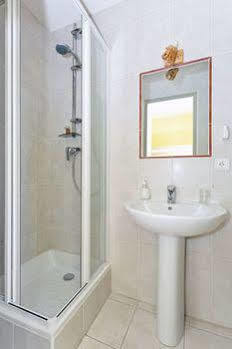 Apartment Apartment President - Alpes Travel - Central Chamonix - Sleeps 12