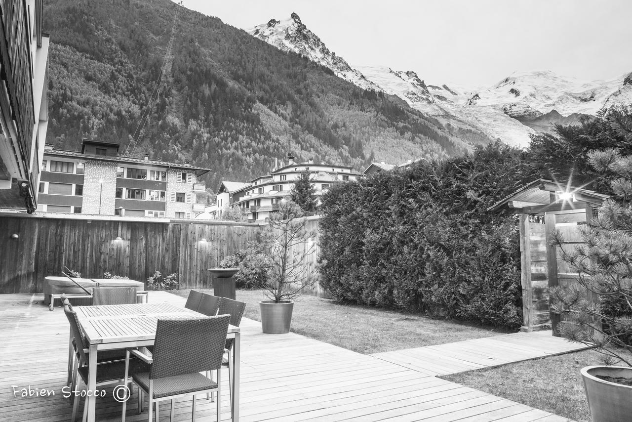 Apartment Au Bon Coin - Luxury Hidden Haven, Mont Blanc View, Hot Tub And Garden Chamonix