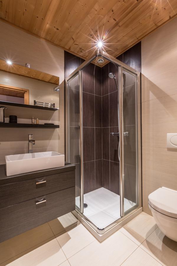 Au Bon Coin - Luxury Hidden Haven, Mont Blanc View, Hot Tub And Garden *