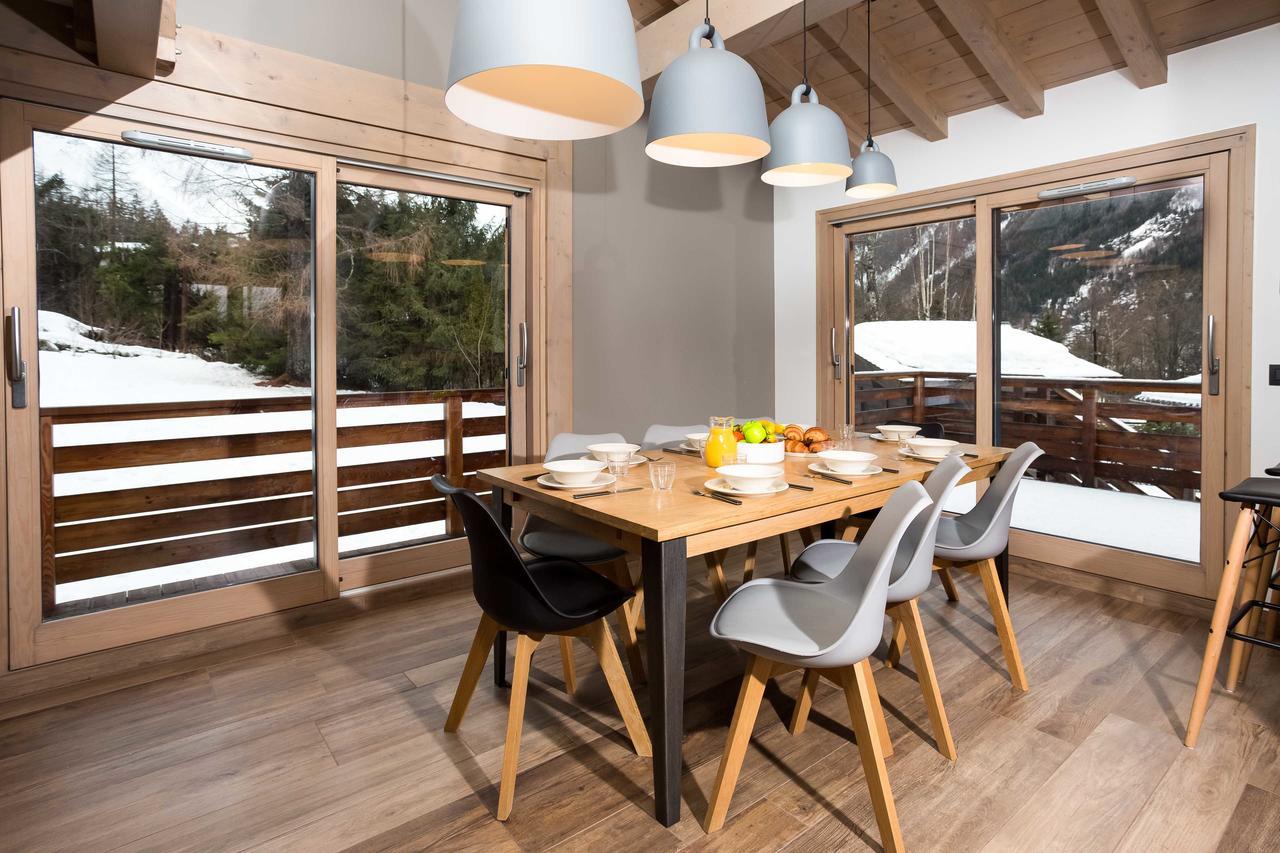 De L'ours - Year Chalet