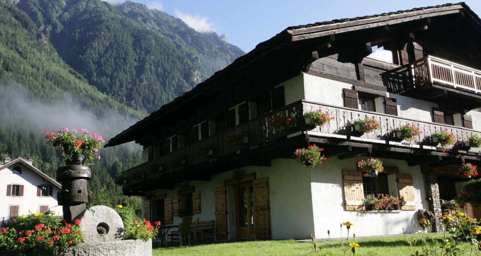 Aiguille Du Midi - & Restaurant Hotel 3*