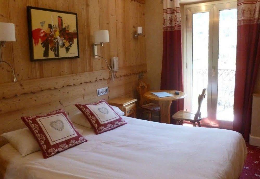 Hotel Aiguille Du Midi - & Restaurant