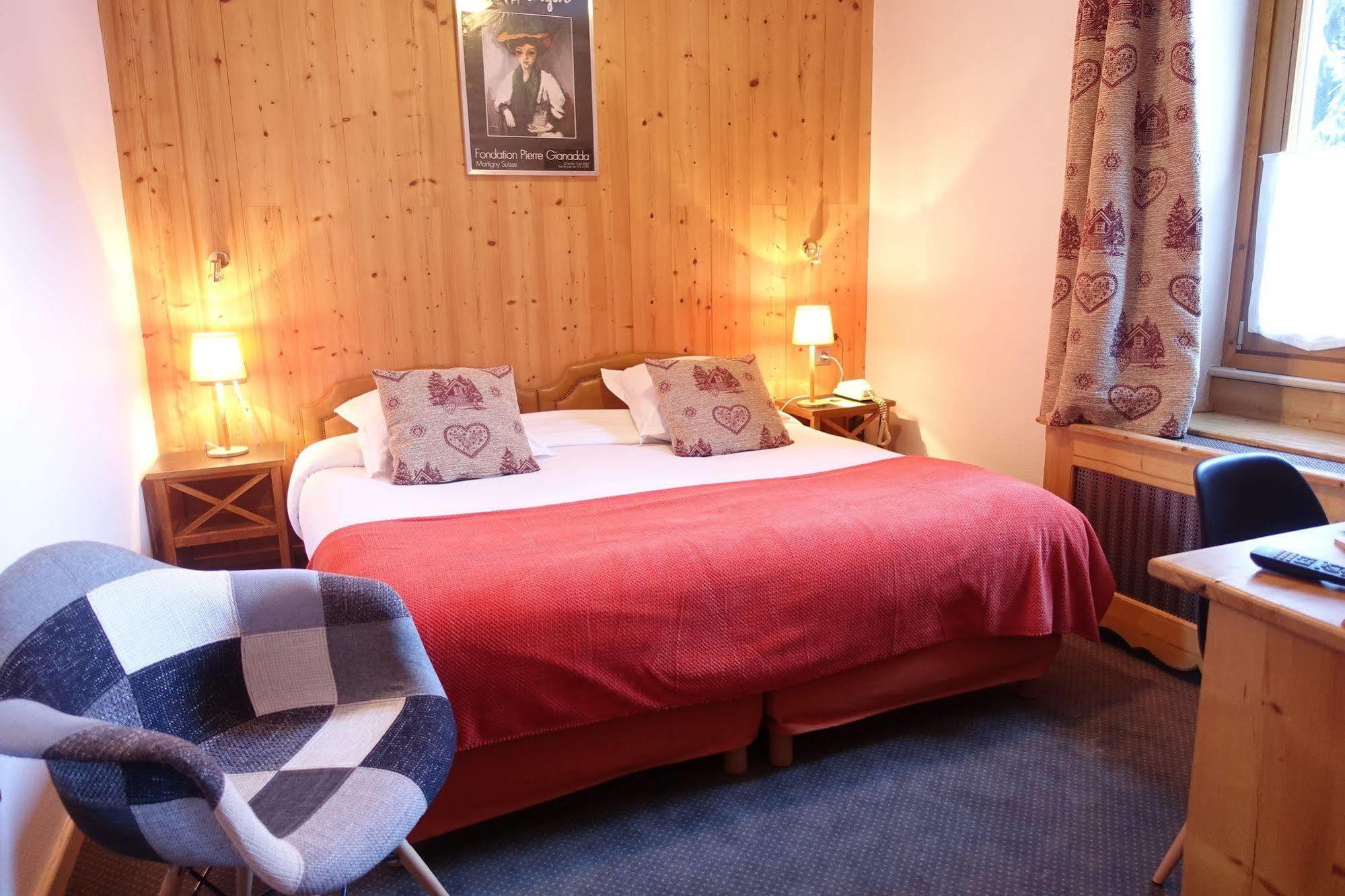 Restaurant La Couronne Hotel 3*