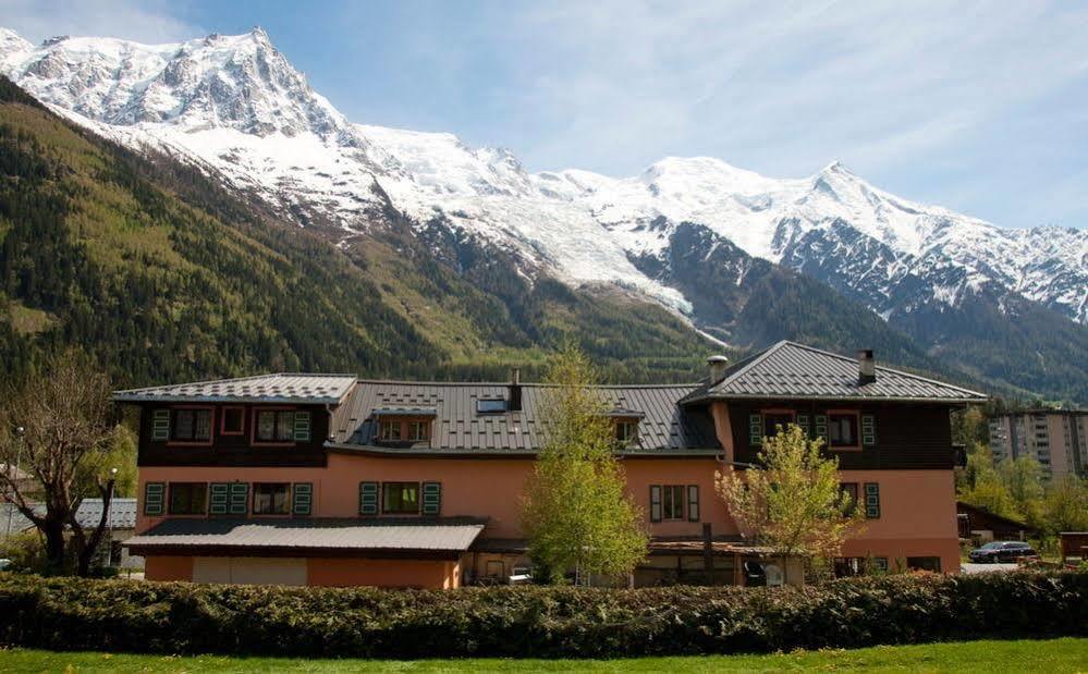 La Chaumiere Mountain