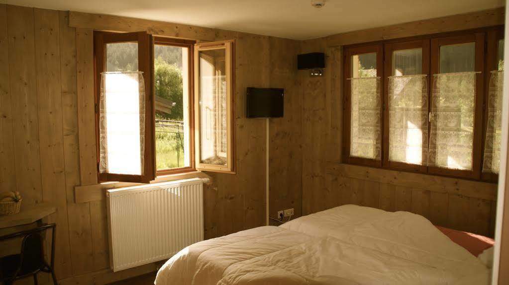 Hostel Fleur Des Neiges *