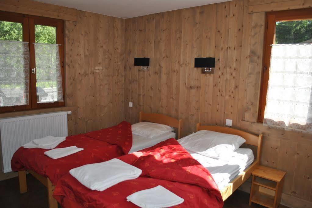 Hostel Fleur Des Neiges