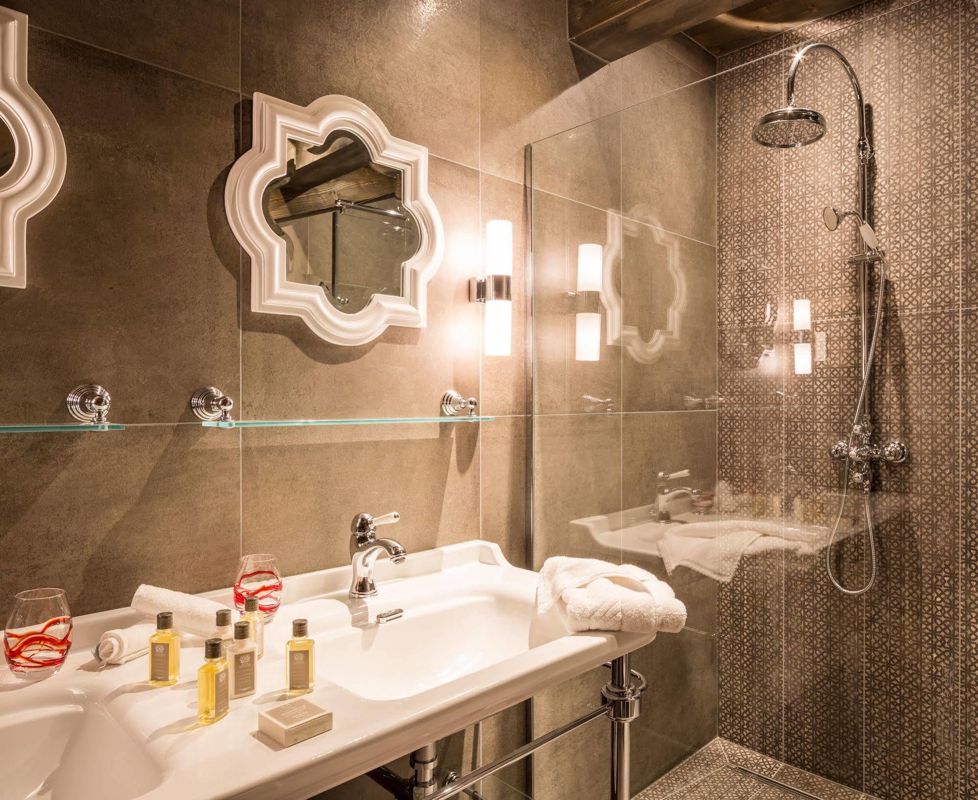 Le Castel 3* Chamonix