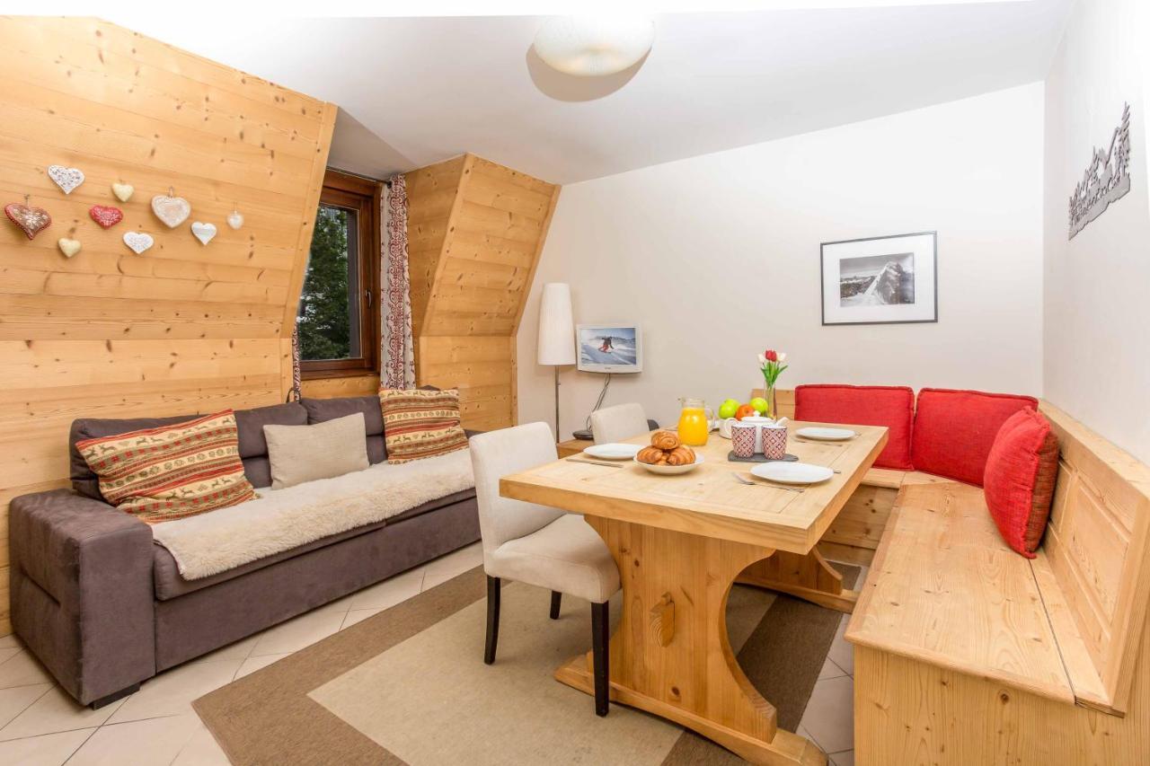 Apartment Le Paradis 18 & 18b Appts - Year *
