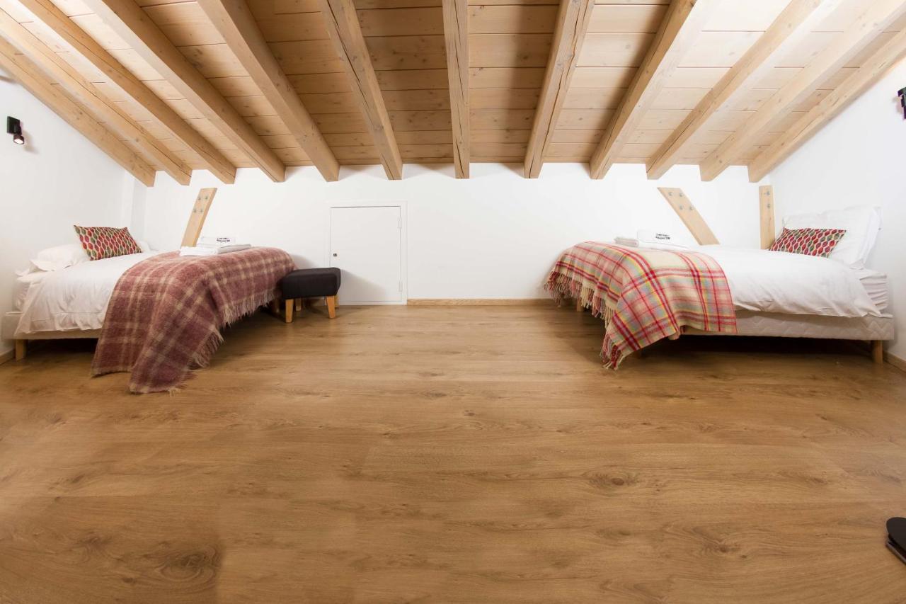 De L'ours - Year Chalet Chamonix