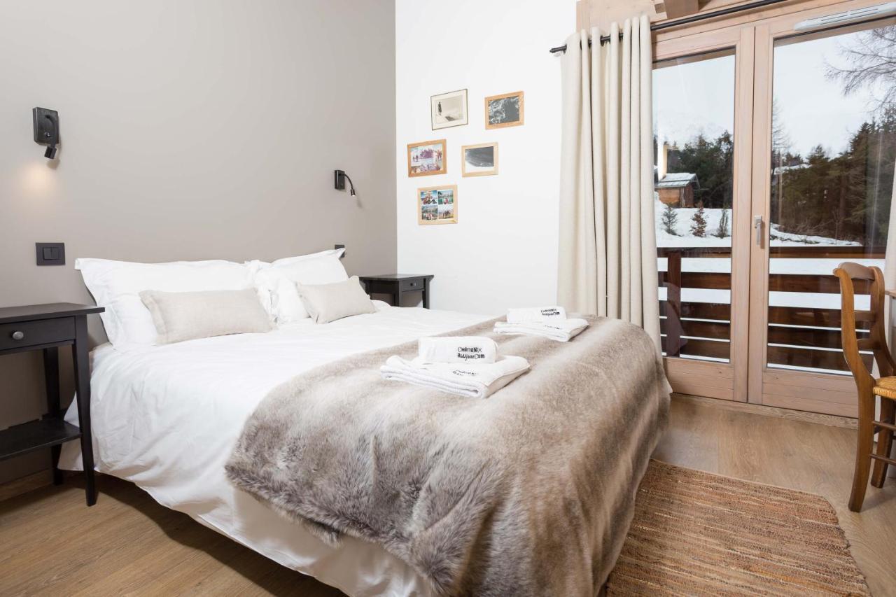 De L'ours - Year Chalet