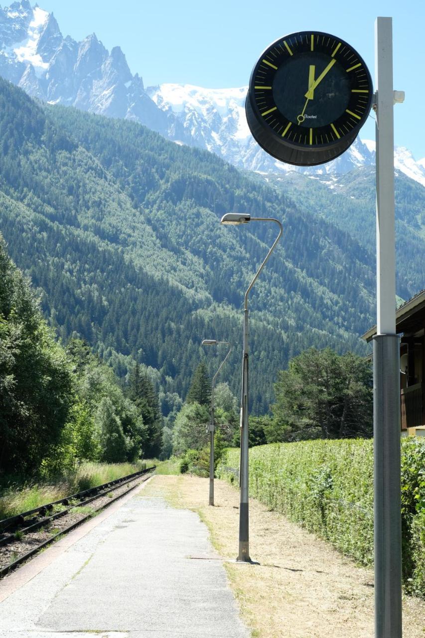 Eden Hotel, And Les Praz Hotel 3*