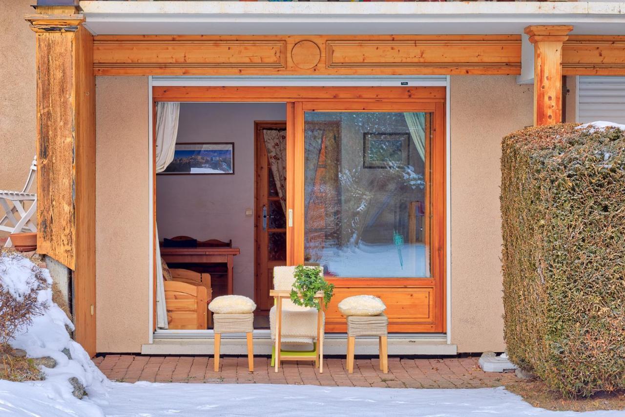 Petite Jardin: Via Des Traz B Apartment