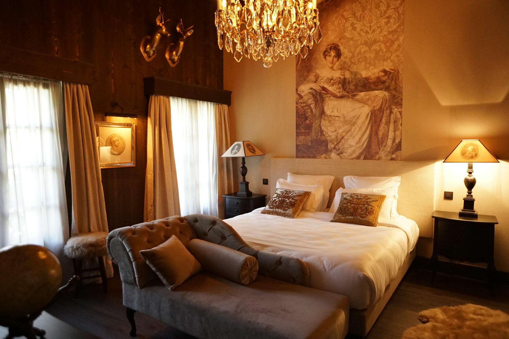 Le Castel Hotel