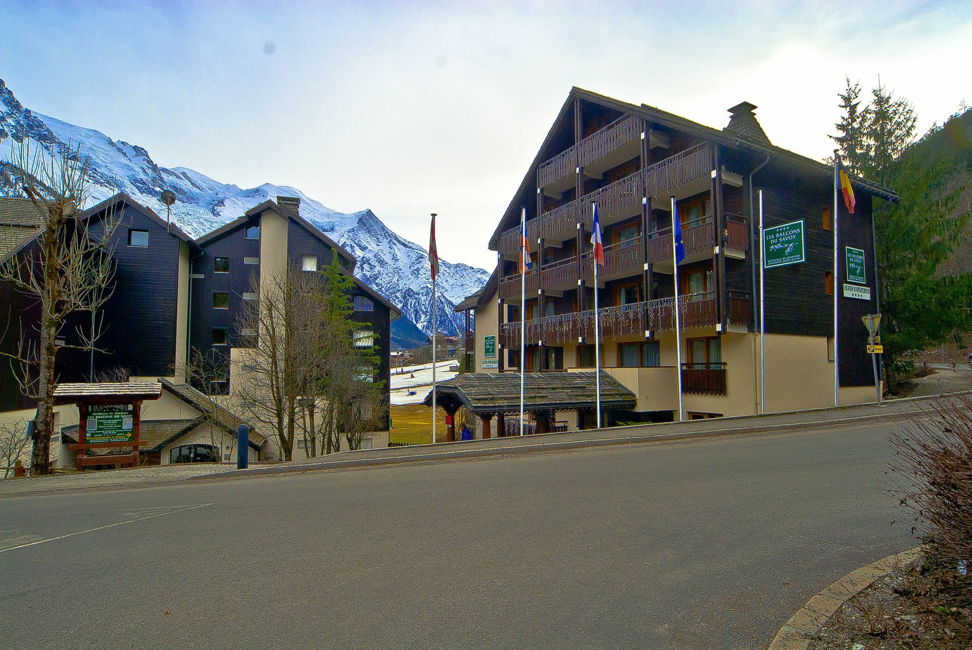 Front Slope Apartment