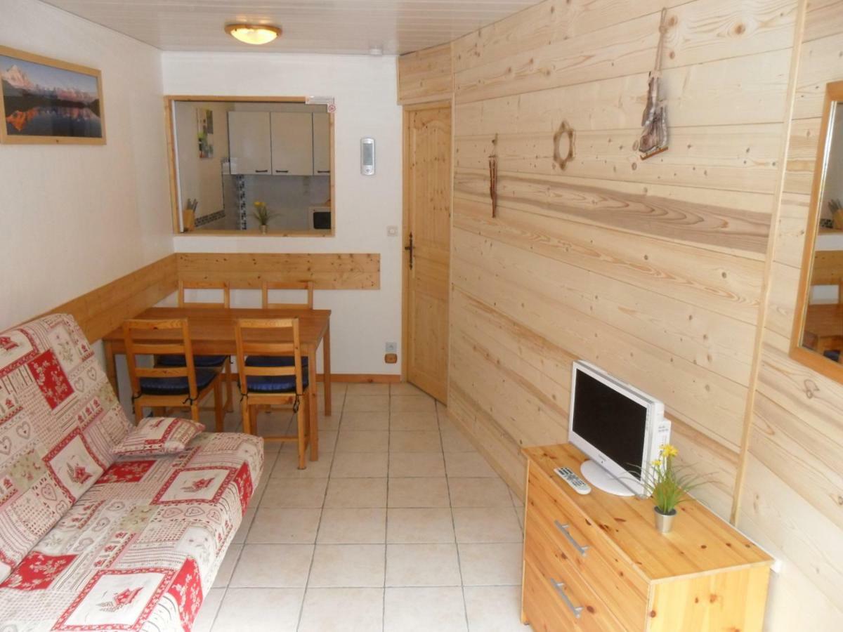 Apartment 2 Pieces+terrasse Centre *