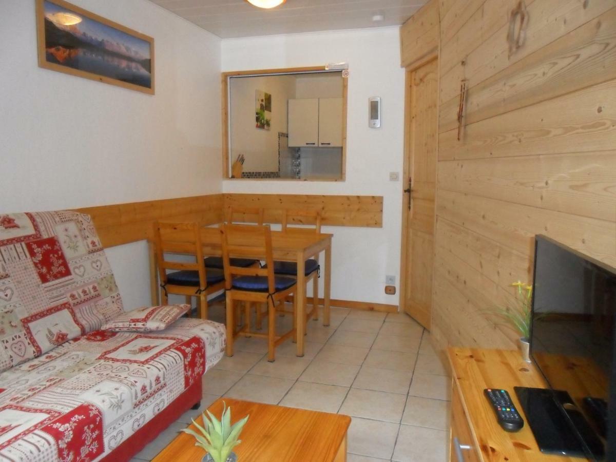 2 Pieces+terrasse Centre Apartment *
