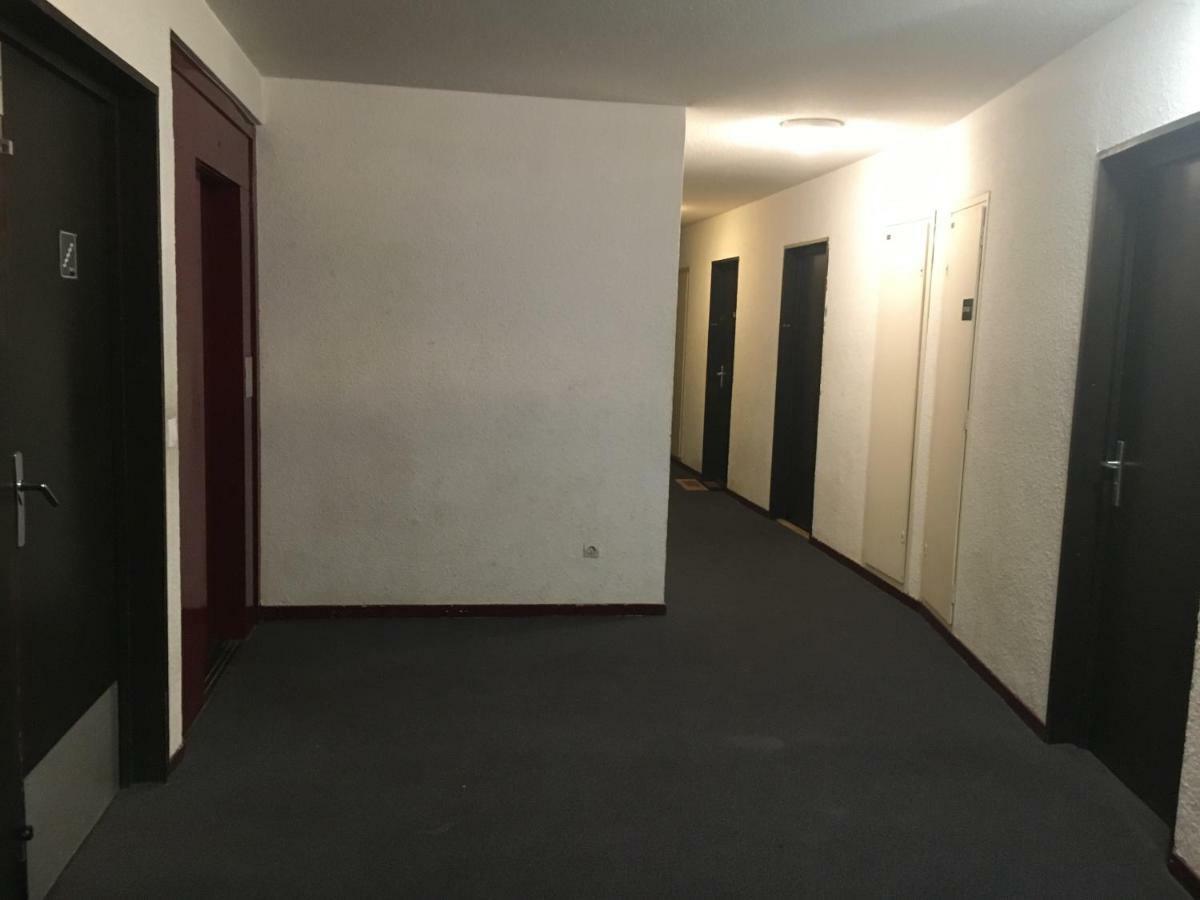 Art Apartment *