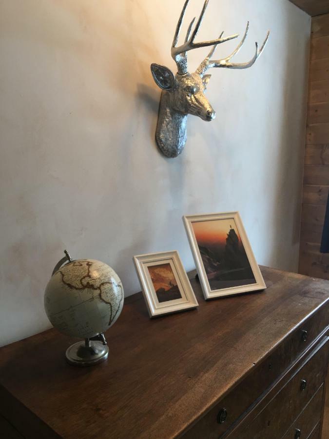 Les Aquarelle Chalet *