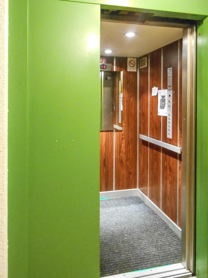 Emplacement Hypercentre Avec Parking Privatif Souterrain