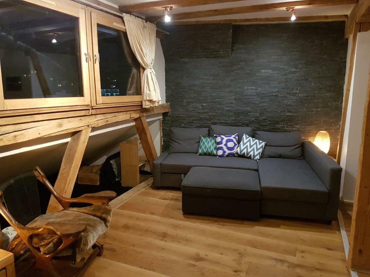 Beautiful In Centre With Superb Mountain Views Appartement