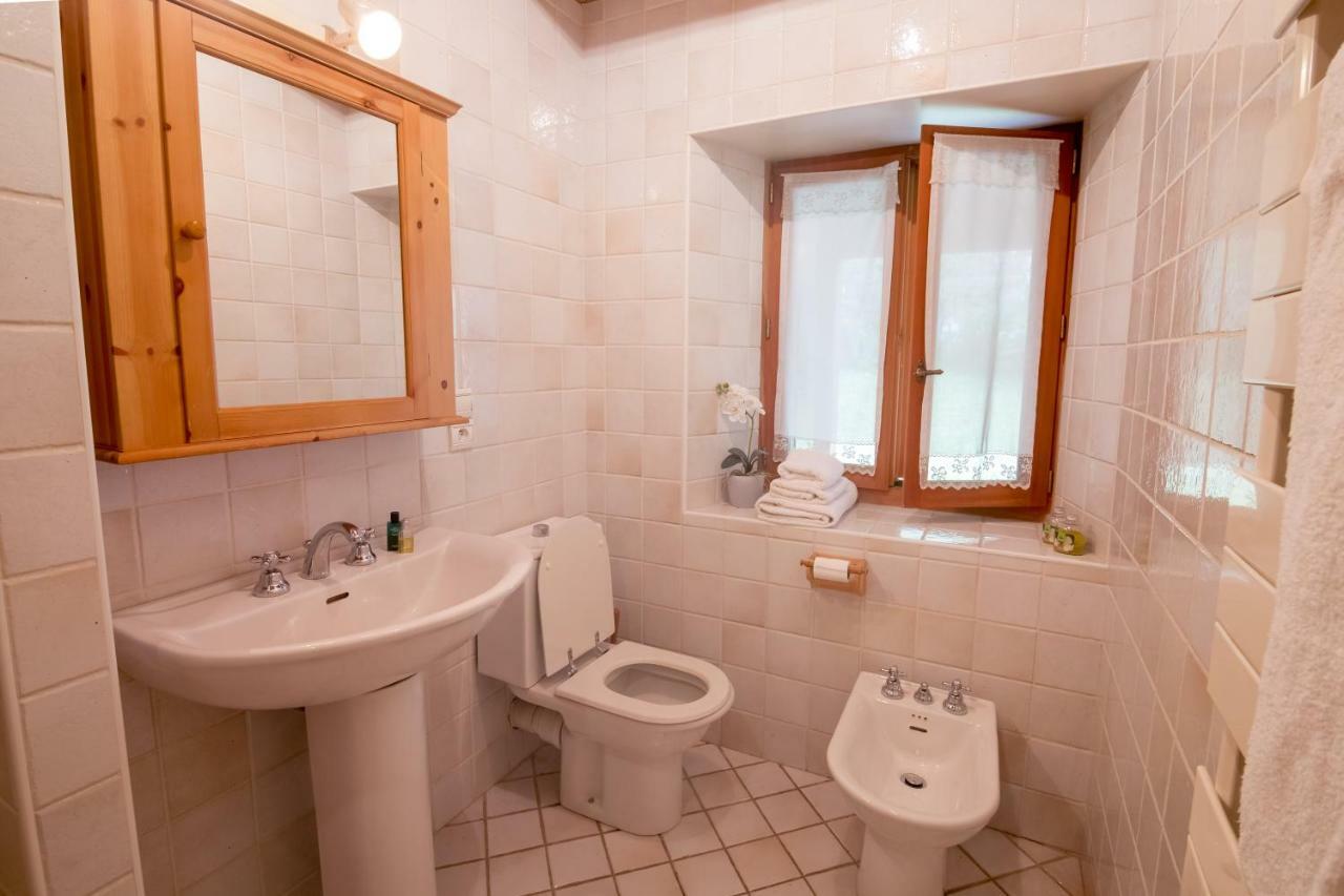 5br 300m From Center Ferienhaus