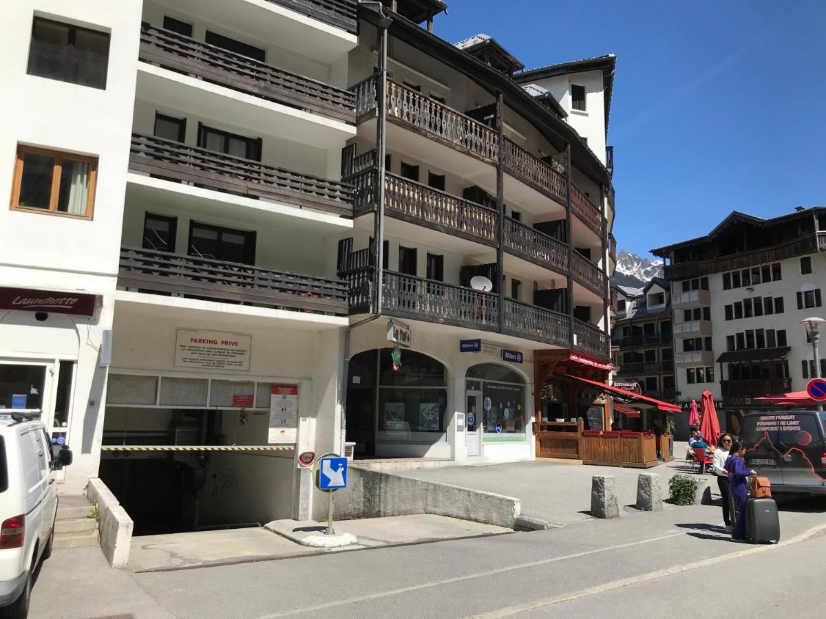 Aiguille Du Midi Studio *