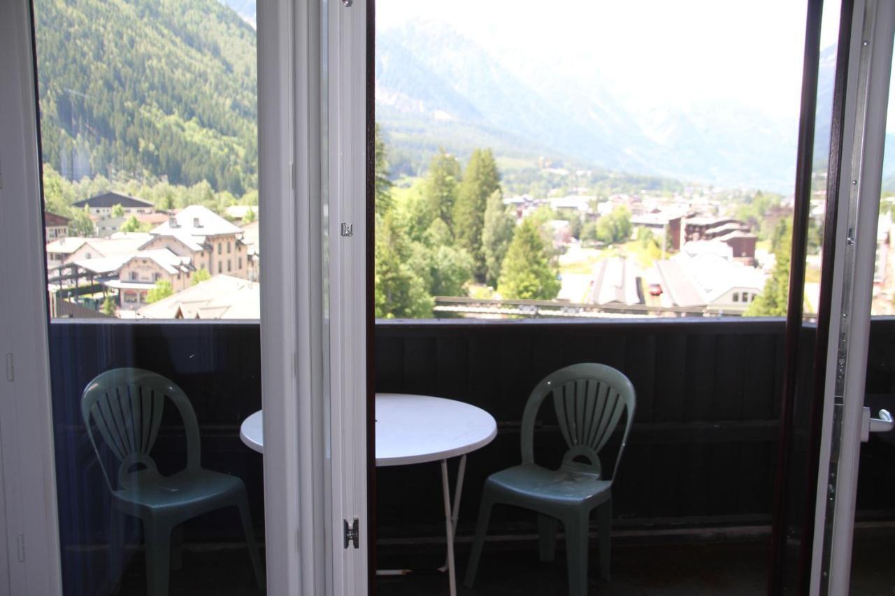 Mont-blanc Idealement Situe Chamonix