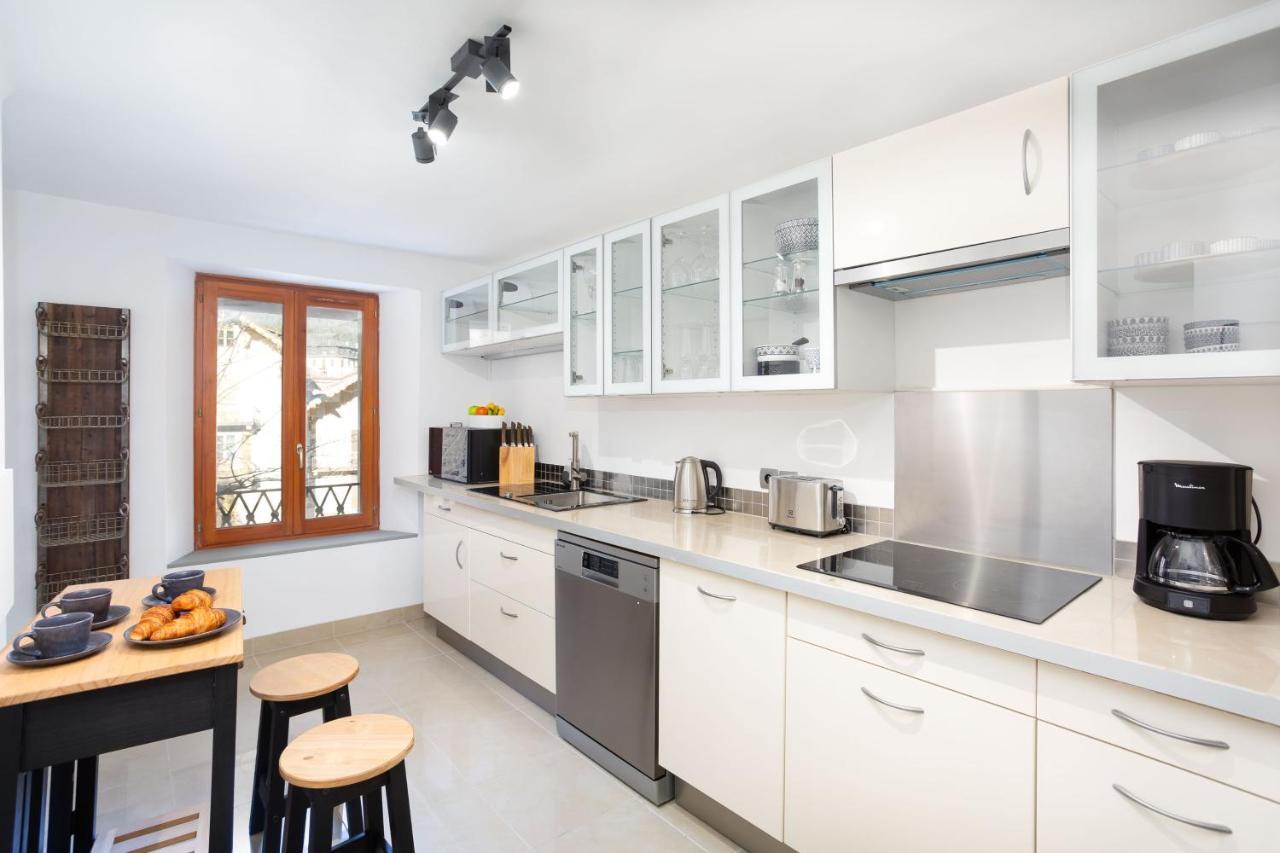 Mon Idee Penthouse- Year