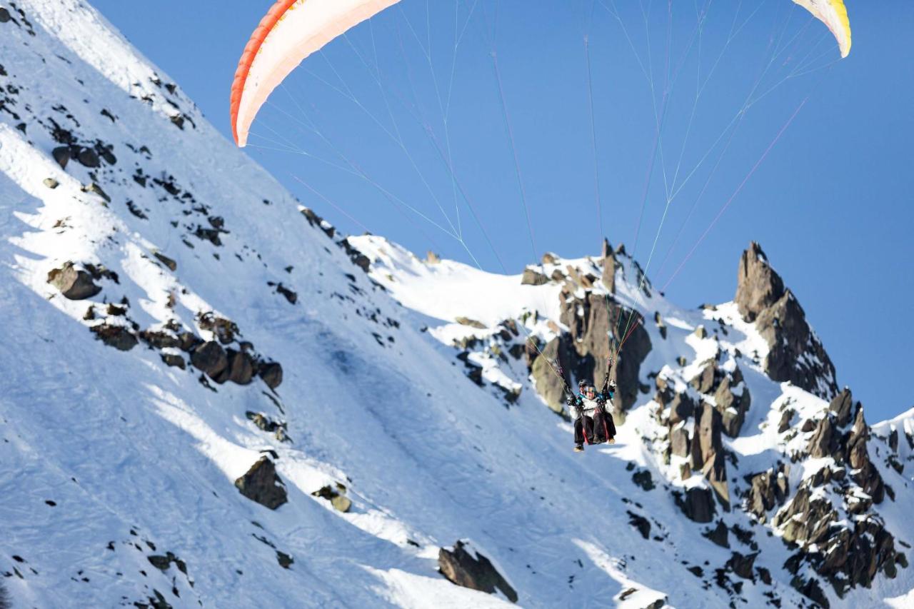 Apartment Le Paradis 18 & 18b Appts - Year