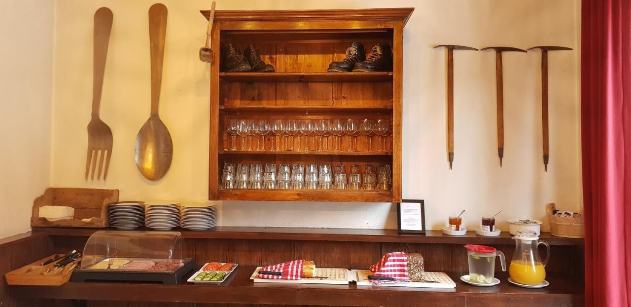 La Chaumiere Mountain Hotel 2*